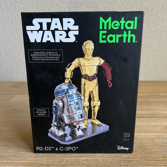 New Fascinations Metal Earth Star Wars R2-D2 & C-3PO Metal Building Kit Sealed - Picture 2 of 7